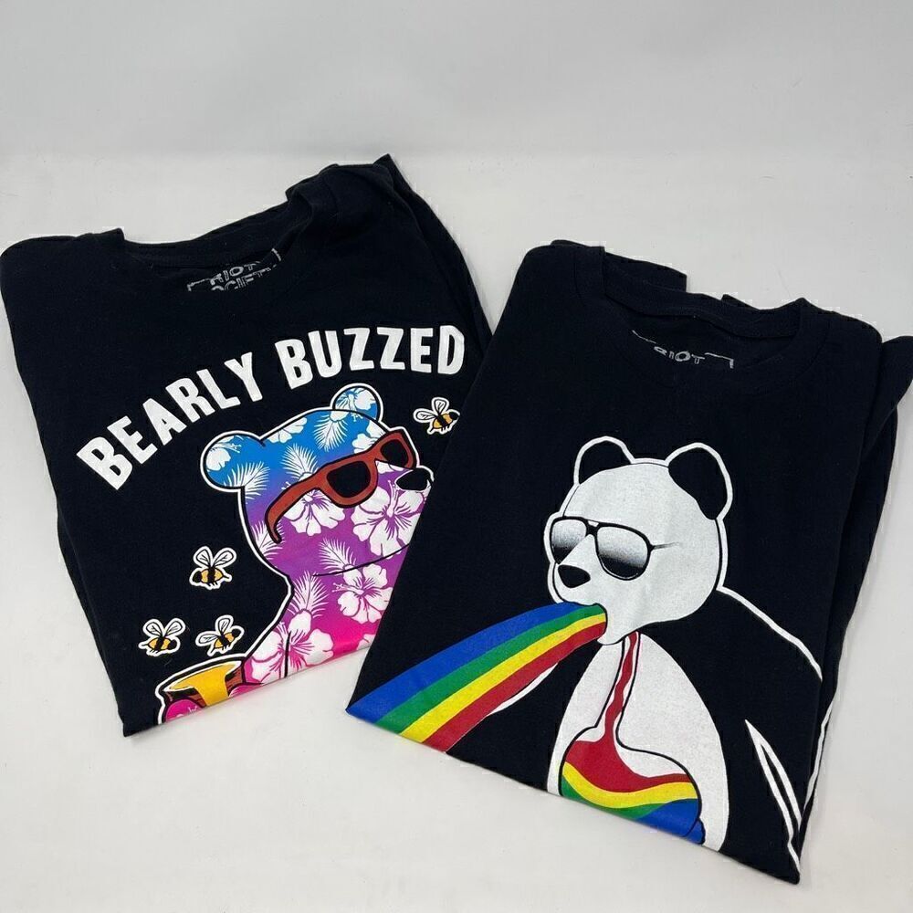 Riot Society Black Crew Neck Bearly Buzzed/rainbow vomit Cotton Graphic Tee Medi